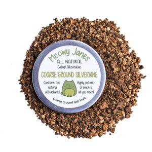 A tin of coarse ground silvervine powder