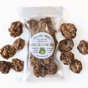 A bag of large silvervine gall fruit