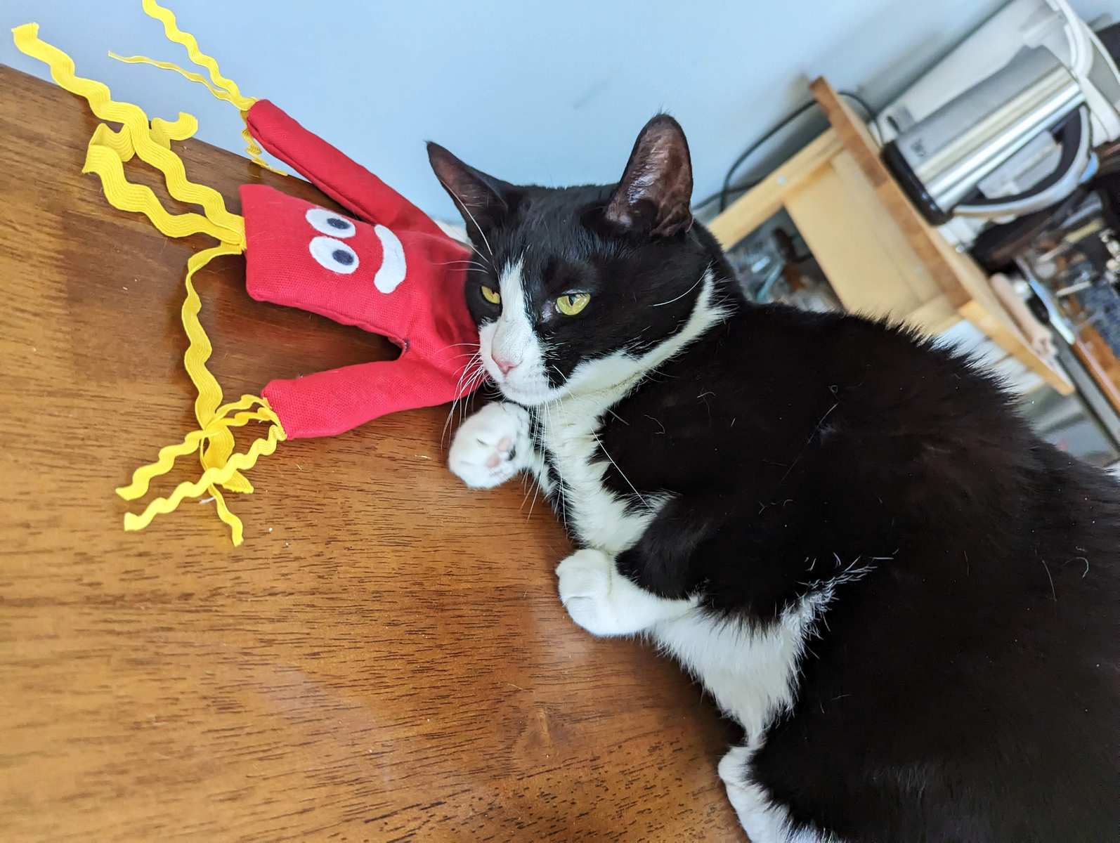 Wacky Inflatable Arm Guy Catnip Kicker - Image 2