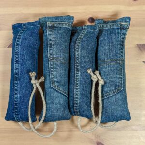 Various catnips kickers made of denim fabric