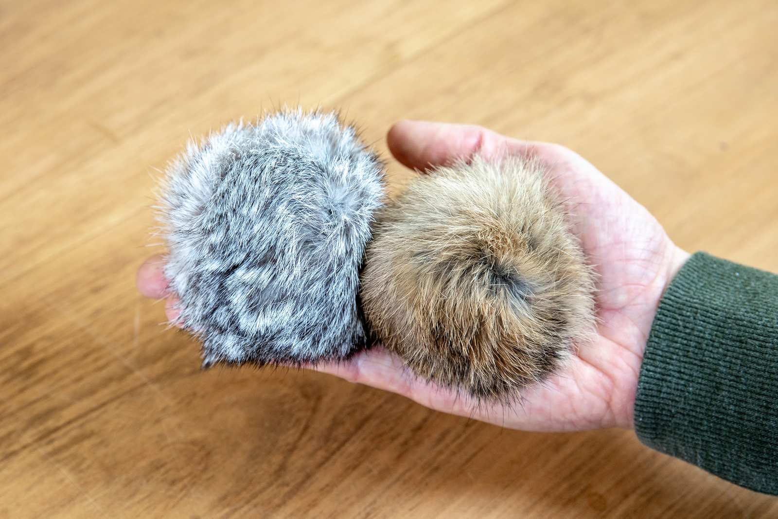 5 Pack Large Real Rabbit Fur Balls - Image 10